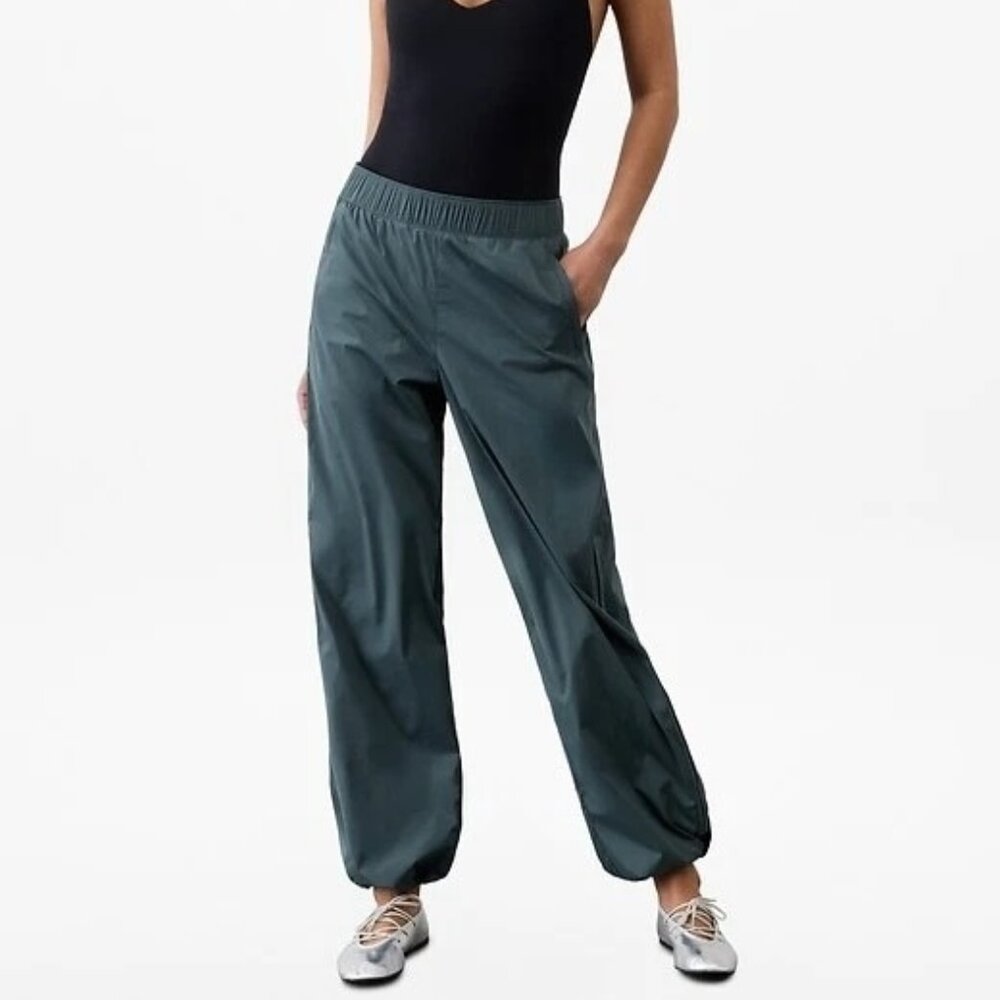 Athleta Rise Pant Color: Eden *NWT*